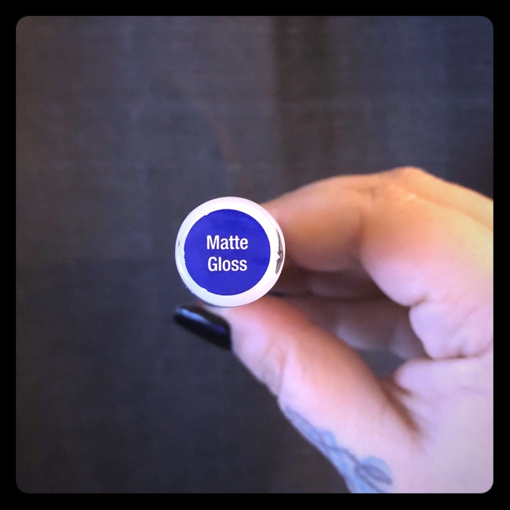 Lipsense Matte Gloss Sealed